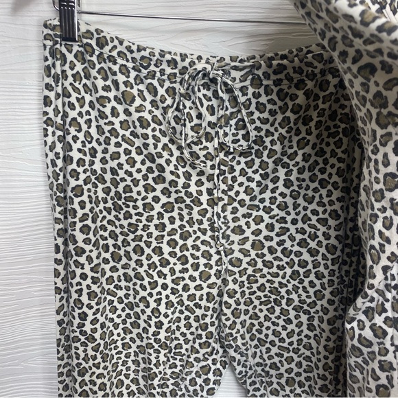 Victoria Secret White leopard Animal Print 3 pc sleep lounge wear - Picture 3 of 7